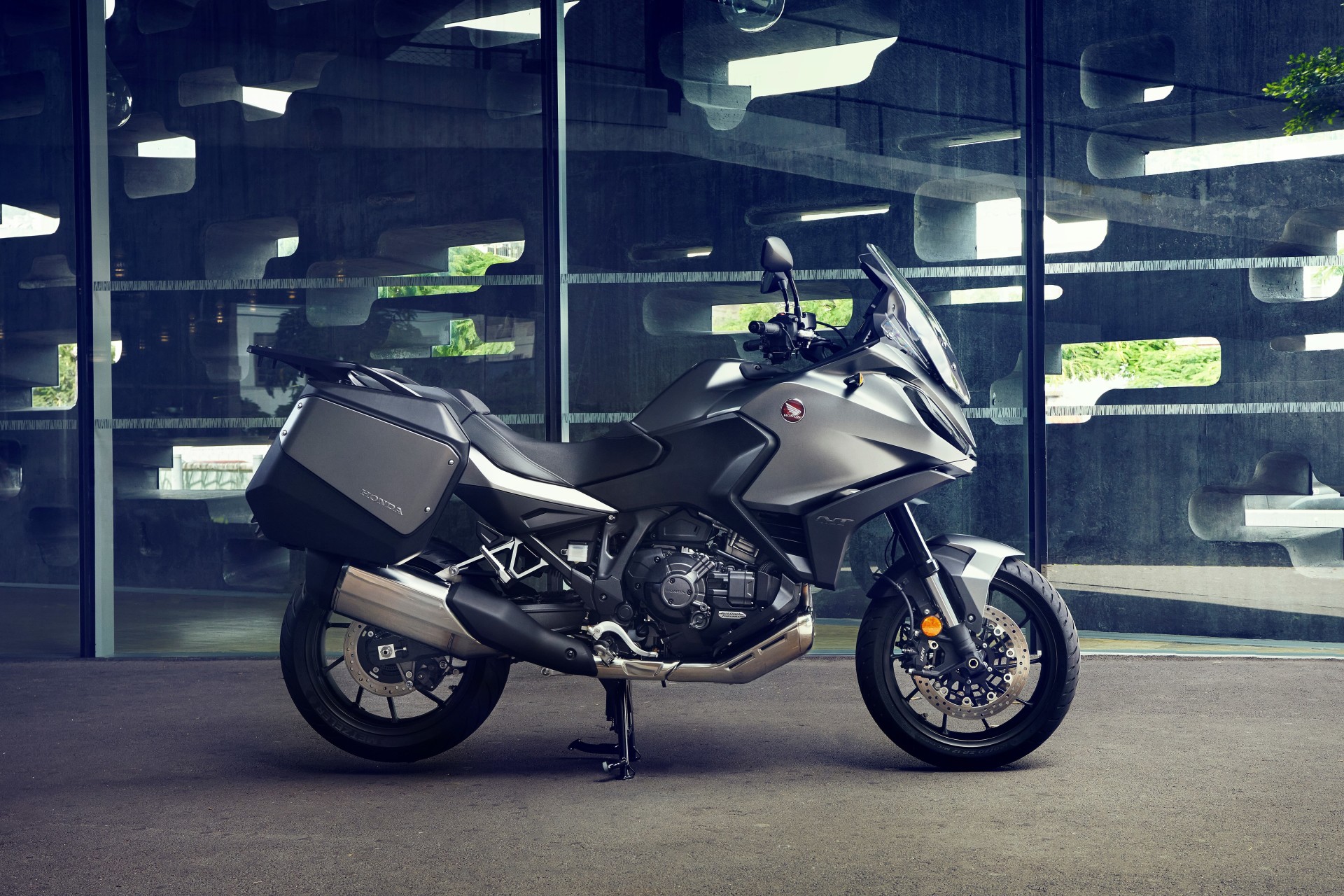 NT1100 Sports Touring Bike | Honda Motorcycles NZ