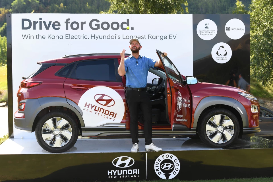 Sam Eaves Hits a Hole-In-One at the 101st New Zealand Open and Wins a Car for Charity