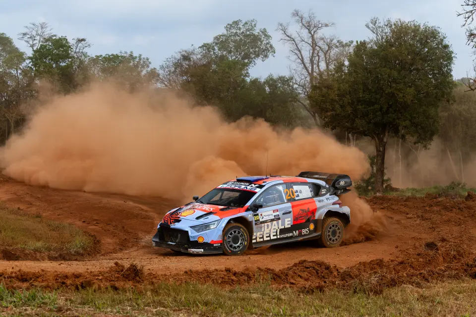 Paddon Claims Sensational Runner-Up Finish at Rally del Paraguay