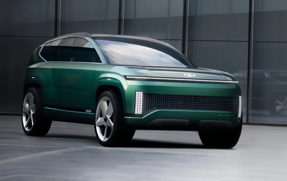 Hyundai Motor Unveils SEVEN Concept, Segment-busting SUEV for IONIQ Brand