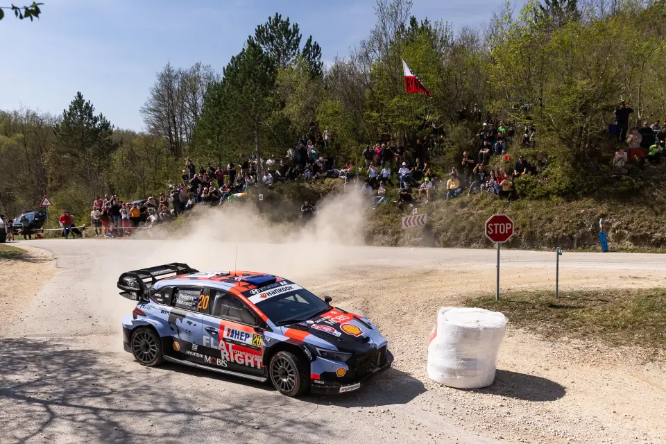 Paddon Claims WRC Podium at Rally Croatia