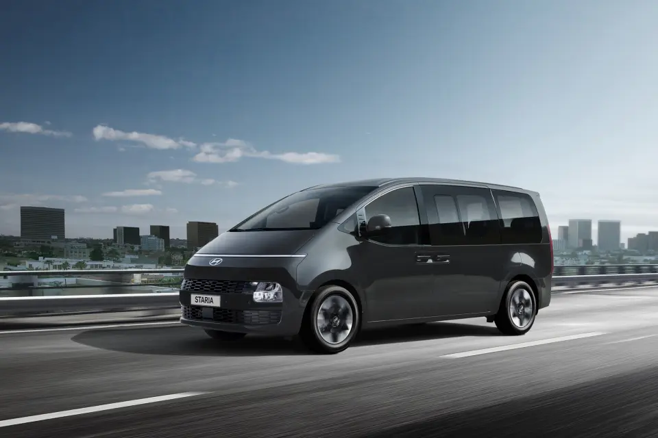 Refreshed Hyundai STARIA Range Introduces New Hybrid Option and Flagship Lounge