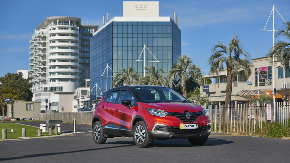 CAPTUR 4.9% Finance
