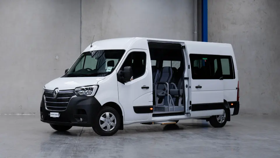 MASTER Minibus 